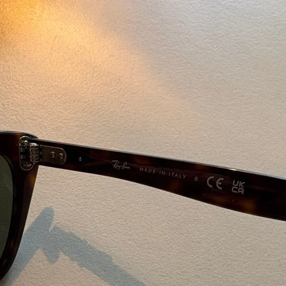 Ray-Ban Lady Burbank Sunglasses - Picture 4 of 9